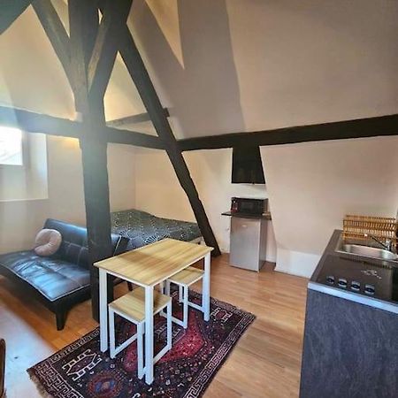Appartement Le Petit Medieval à Montluçon Extérieur photo